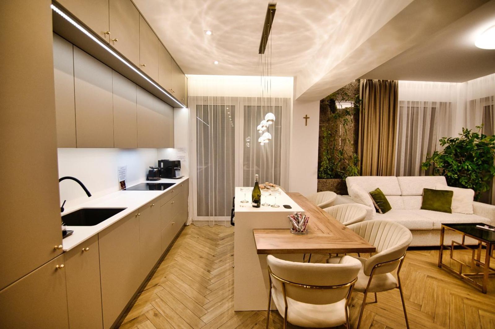 Apartament "Zlote Lwy 18" Lägenhet Zator Exteriör bild